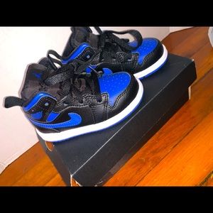 Jordan 1 Mid Toddler 6c